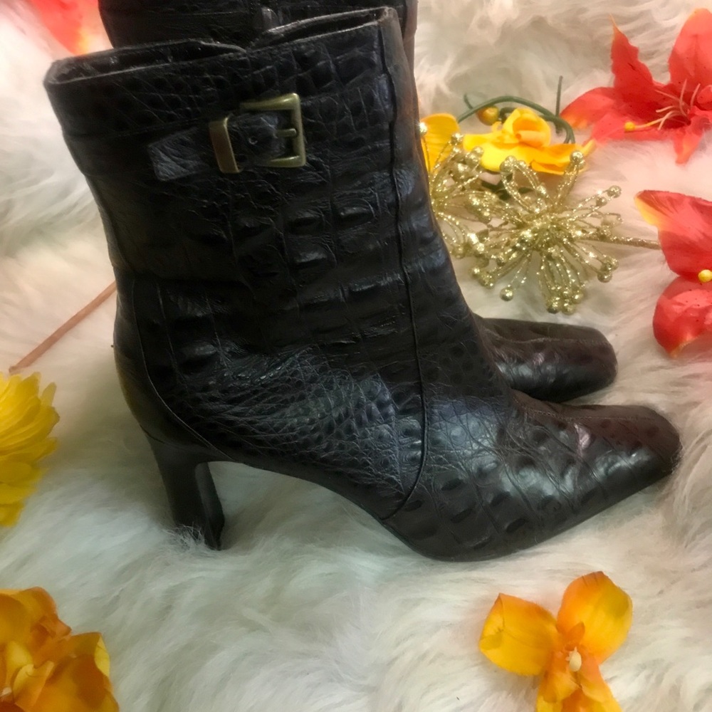 Bandolino Boots - Picture 7 of 14